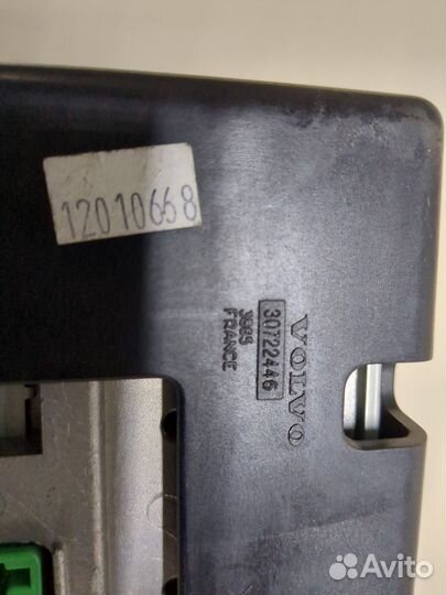 Магнитола Volvo XC70, 2004