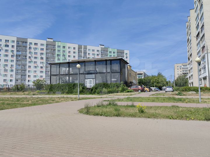 Здание, 1200 м²