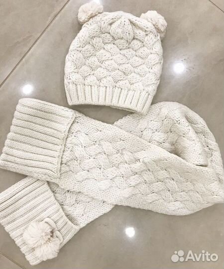 Комплект шапка шарф на 1-1,5 года mayoral