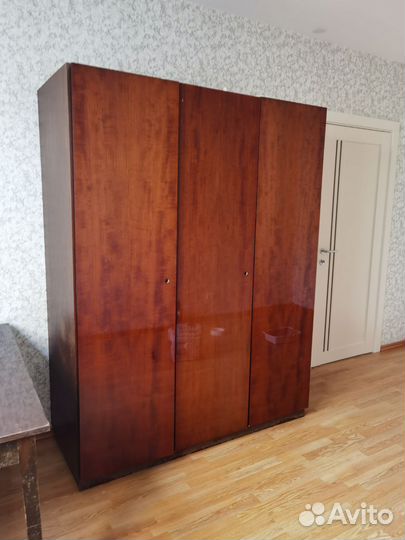 Шкаф для одежды бу