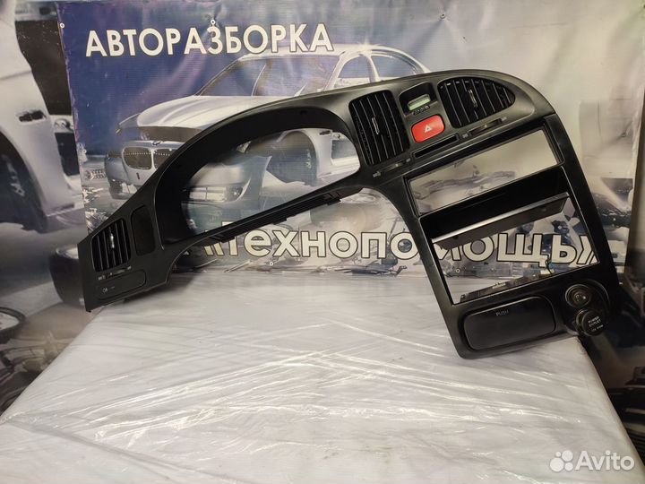 Центральная консоль Hyundai Elantra