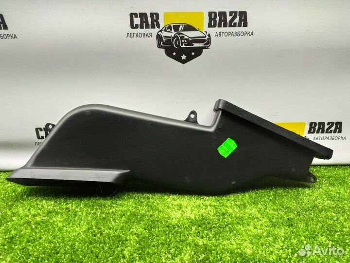 Воздуховод Audi A8 D2 4D0819724C