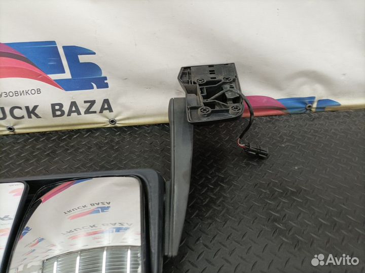 Зеркало боковое левое