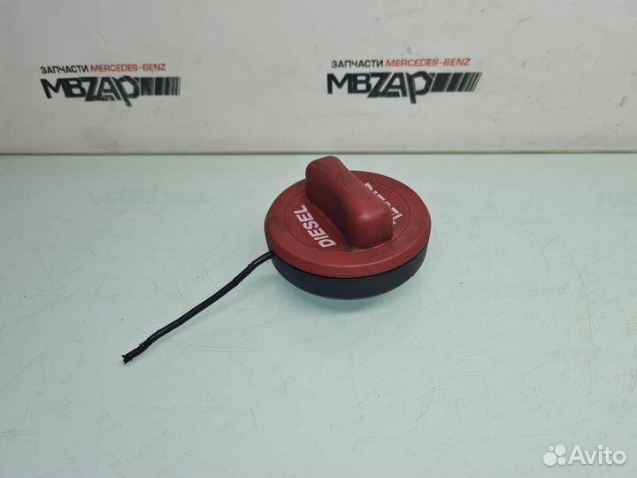 Крышка топливного бака Mercedes W204