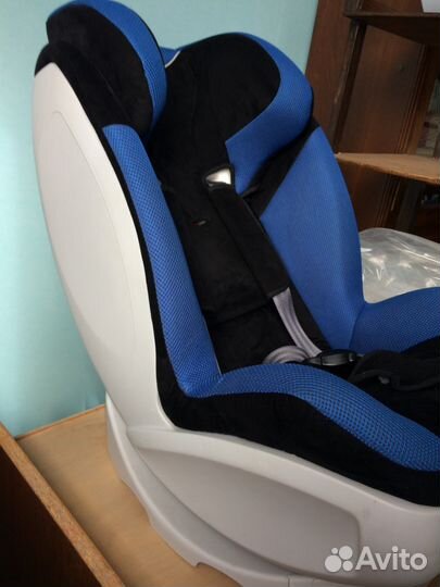 Продам автокресло Hauck