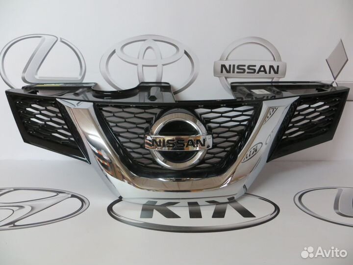 Решётка радиатора Nissan X-Trail T 32