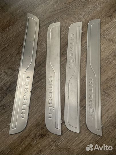 Хромированные накладки на пороги Citroen C4