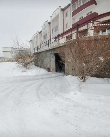 Машиноместо, 14 м²
