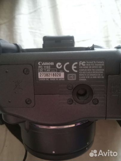 Зеркальный фотоаппарат canon