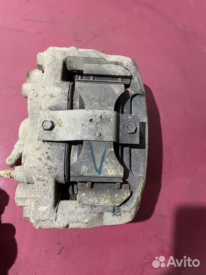 Передний левый суппорт УАЗ Патриот до 12 года