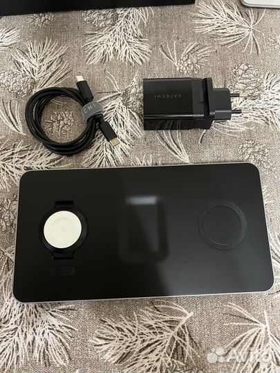 Беспроводная зарядка Satechi Trio Wireless (3 в 1)