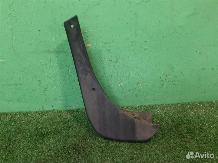 Брызговик задний правый Nissan Qashqai J10 2013