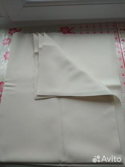 Отрезы шерсть костюмная СССР: 2 серых,1 молочный