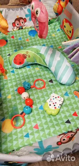 Развивающий коврик для малышей
