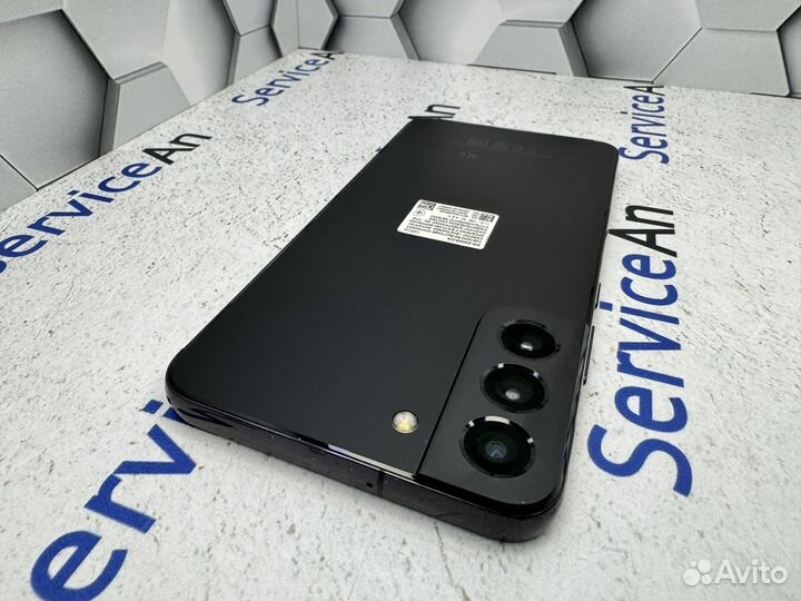 Samsung Galaxy S22+, 8/128 ГБ