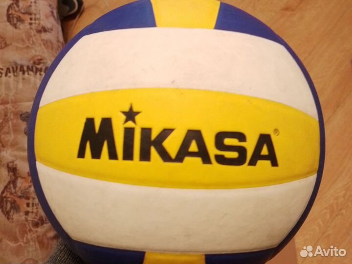 Волейбольный мяч mikasa mvp200