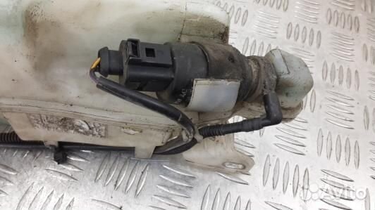 Бачок омывателя audi A6 C6 (97K10NL01)