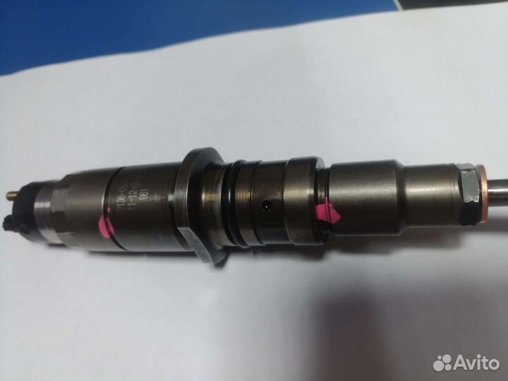 Топливная форсунка для двигателя Cummins isbe 6.7