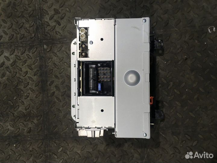 Медиацентр / Магнитола (Volkswagen Touareg)