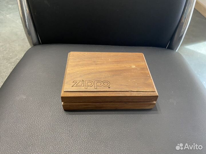 Зажигалка бензиновая zippo