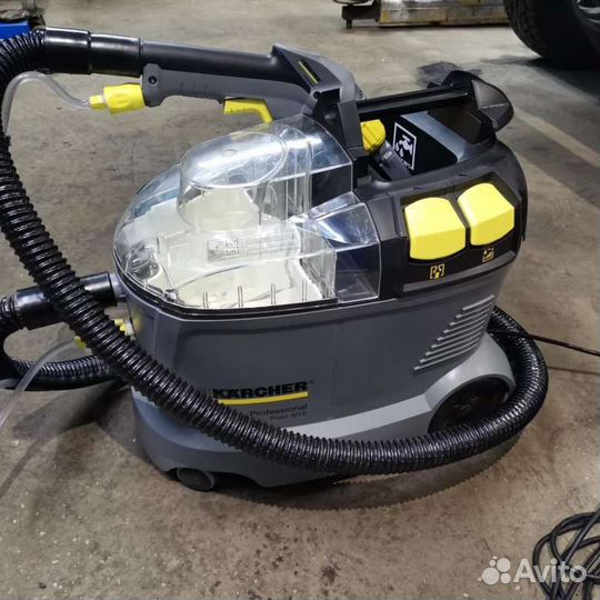 Моющий пылесос (экстрактор) Karcher для химчистки