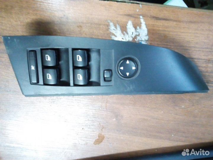 Блок управления стеклоподъемниками Bmw 5-Серия E60