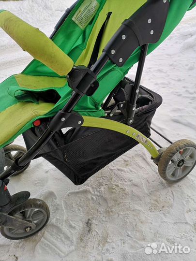 Прогулочная коляска