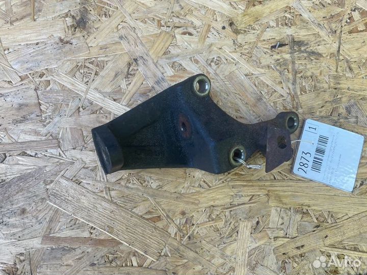 Кронштейн крепления гидроусилителя Toyota Land