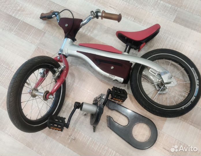 Велосипед-беговел