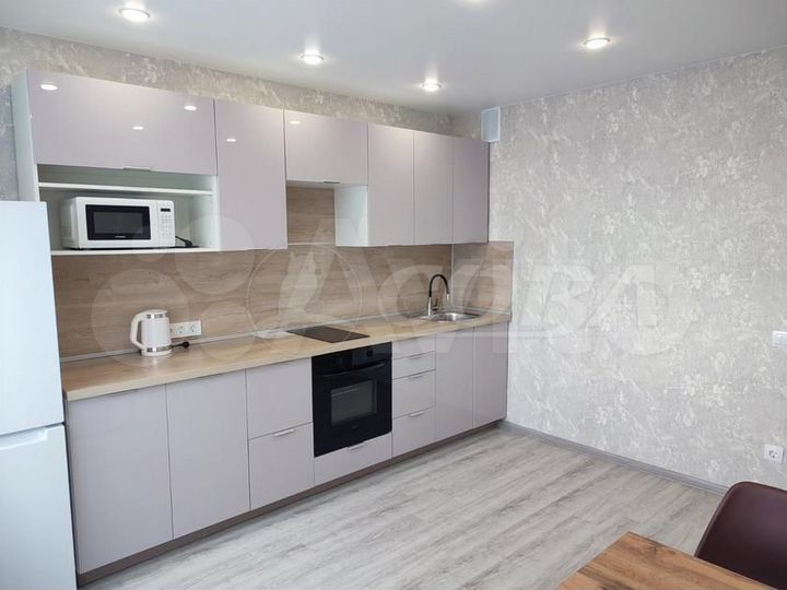 1-к. квартира, 40 м², 4/14 эт.