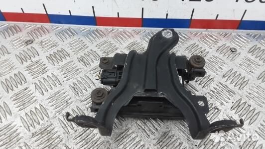 Привод круиз-контроля lexus LS 4 (3KR09M501)