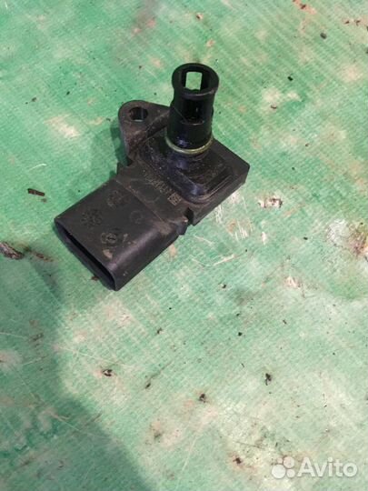 Датчик расхода воздуха Ford Fusion 2006