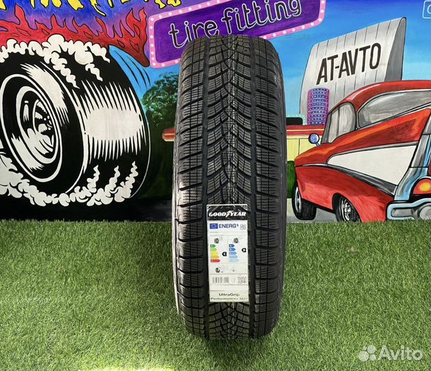 Goodyear UltraGrip Performance+ 215/55 R16