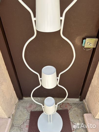 Подставка для цветов напольная металлическая