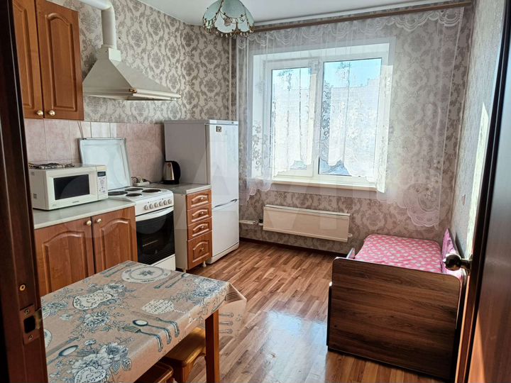 1-к. квартира, 42 м², 4/10 эт.