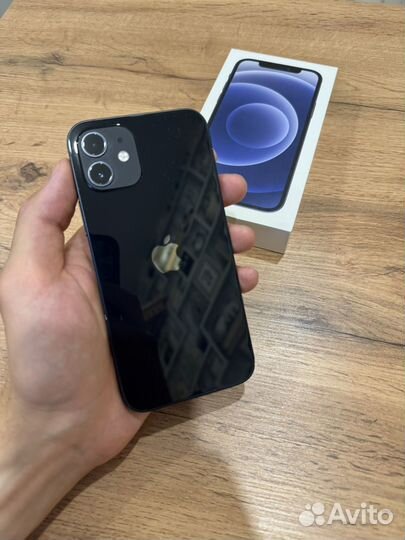 iPhone 12, 64 ГБ