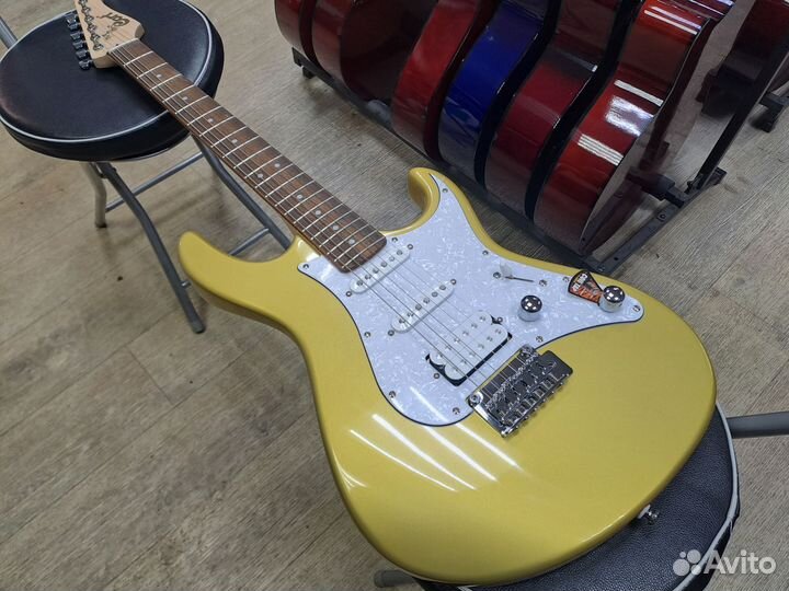 Электрогитара стратокастер Cort G250 Gold