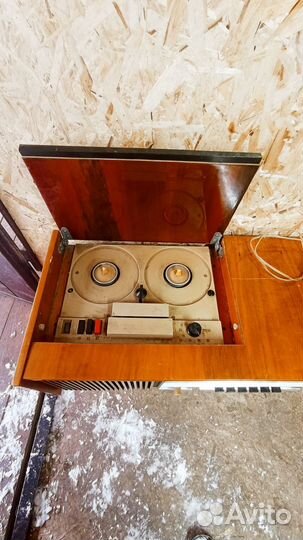 Радиола рекорд 301