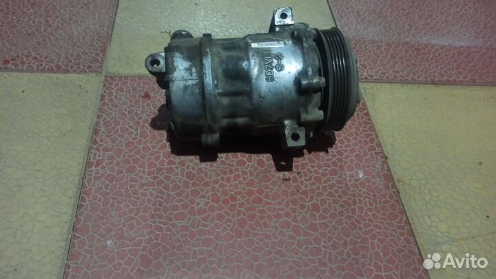 Компрессор кондиционера Opel vectra