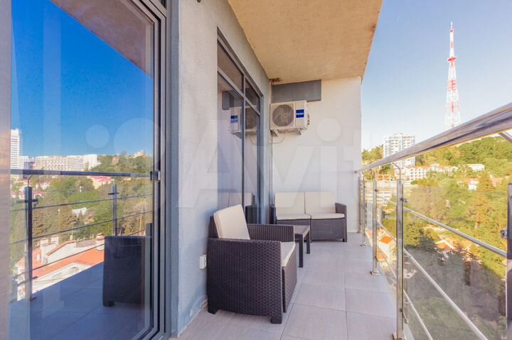 2-к. квартира, 66 м², 14/17 эт.