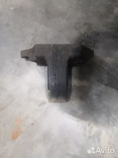 Кронштейн kamaz 5490