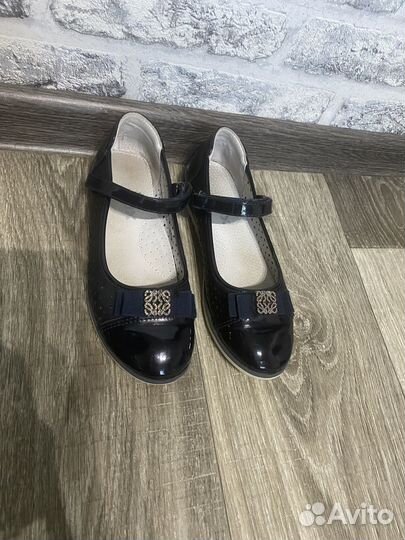 Туфли для девочки школьные