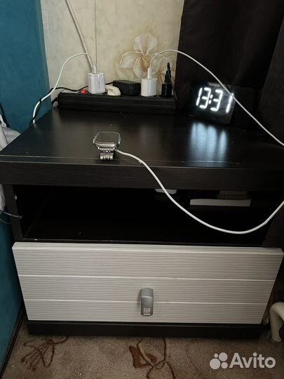 Туалетный столик, тумбочка