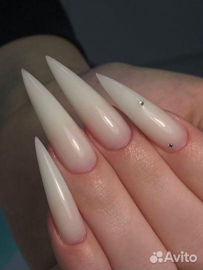 Маникюр, педикюр, наращивание ногтей