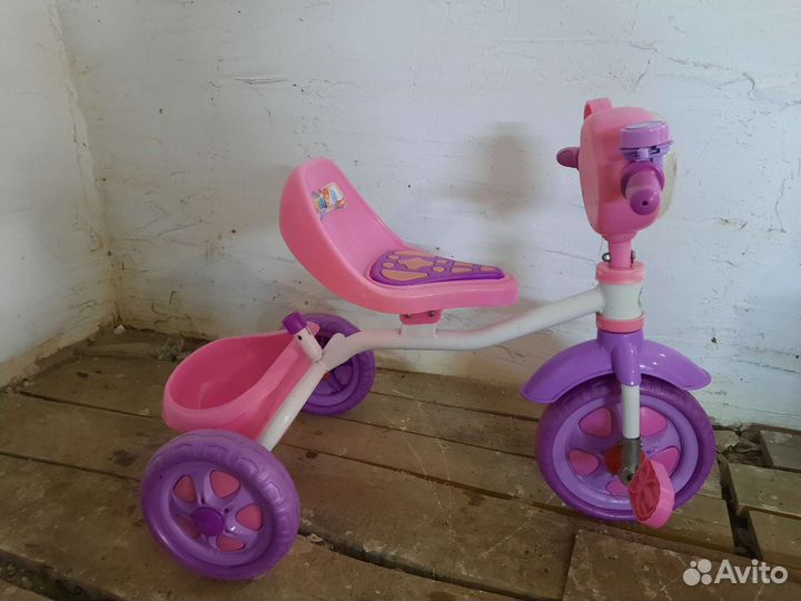 Трехколесный велосипед