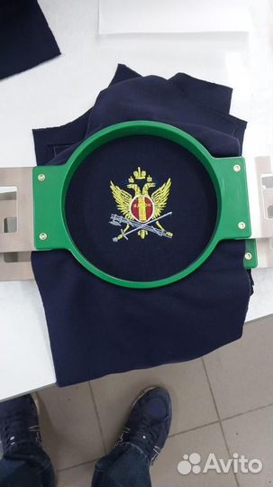 Машинная вышивка на одежде оптом