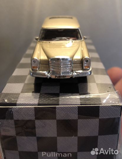 1/64 Mercedes benz 600 pullman