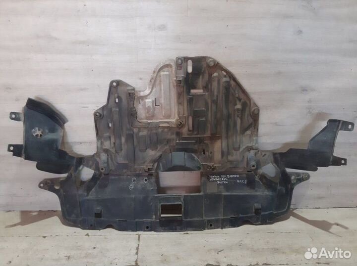 Пластиковая защита днища Honda Crv4