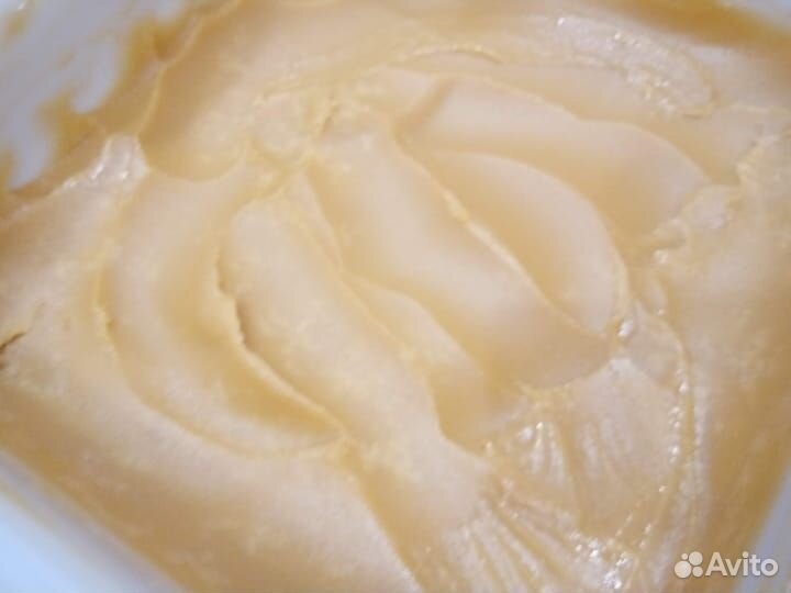 Свежий Забрус пчелиный,мед,соты