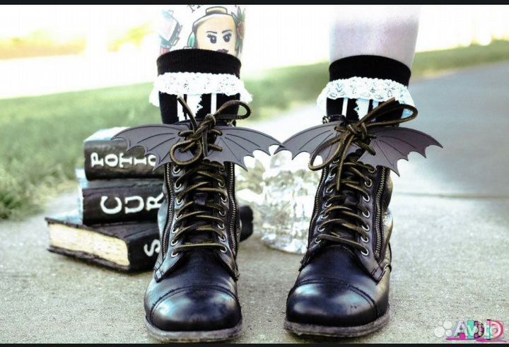 Крылья летучий мыши на шнурки